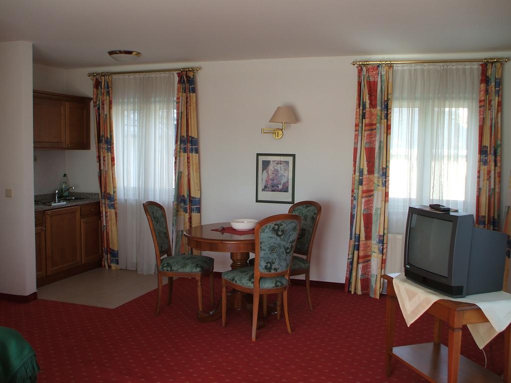 Landhotel Lindenau Radebeul Habitación foto